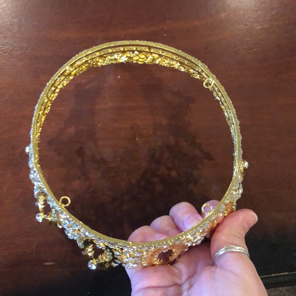 NWT5” width Golden Yellow Rhinestone Covered Crown w/built in hair hoops for pin - Picture 7 of 9